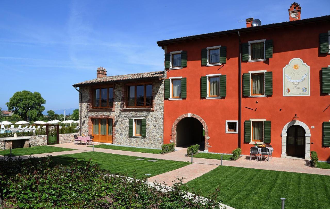 Residence Borgo Mondragon Λατζίζε Εξωτερικό φωτογραφία