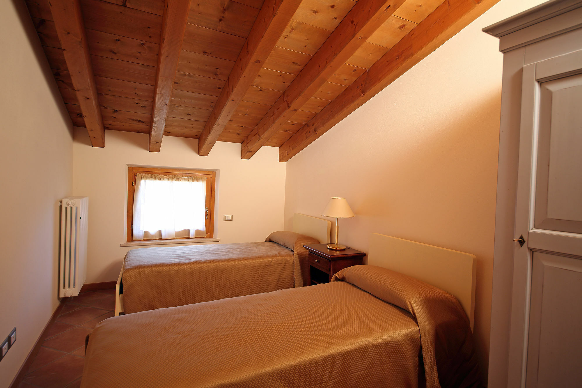 Residence Borgo Mondragon Λατζίζε Εξωτερικό φωτογραφία