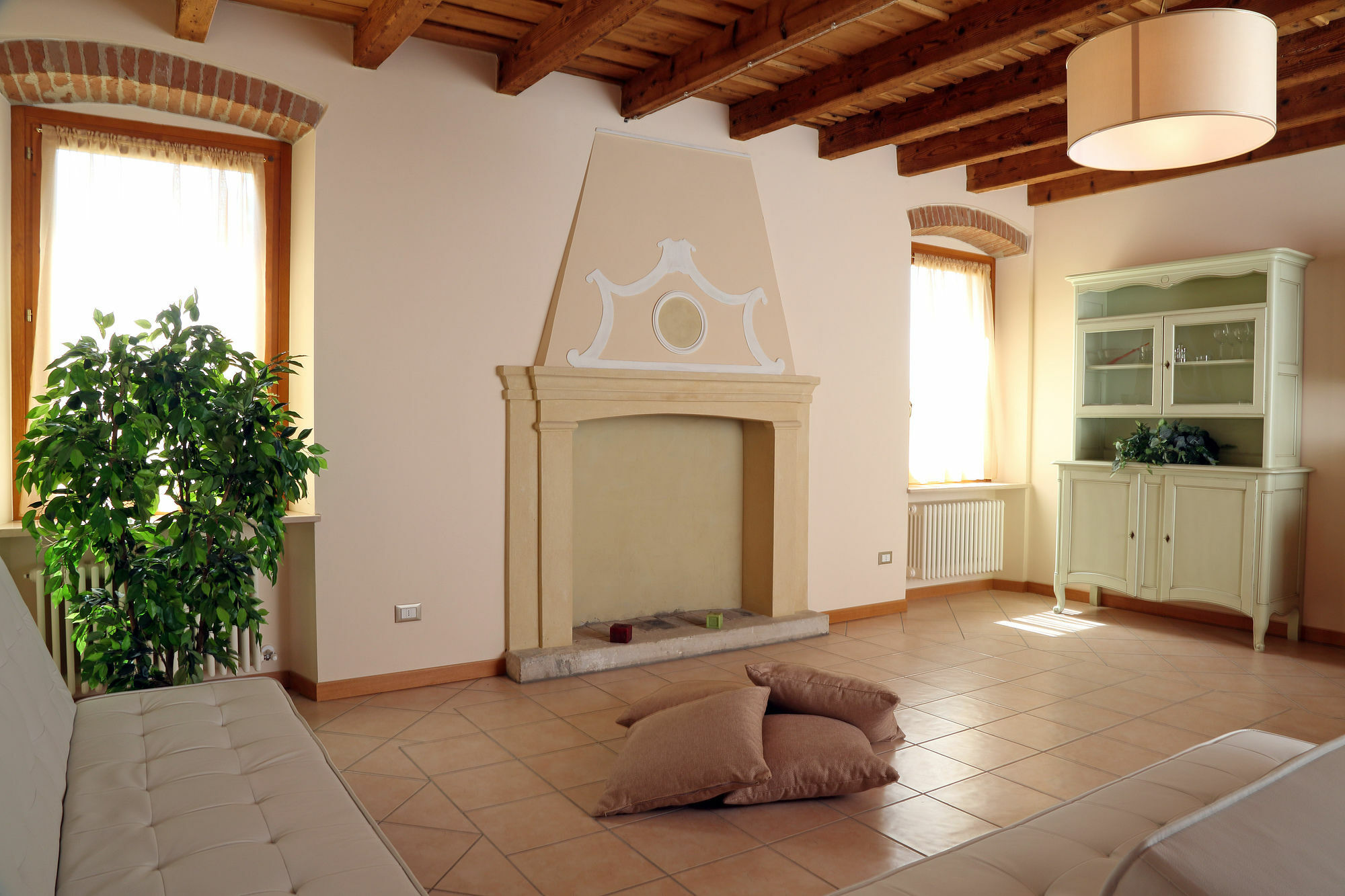 Residence Borgo Mondragon Λατζίζε Εξωτερικό φωτογραφία